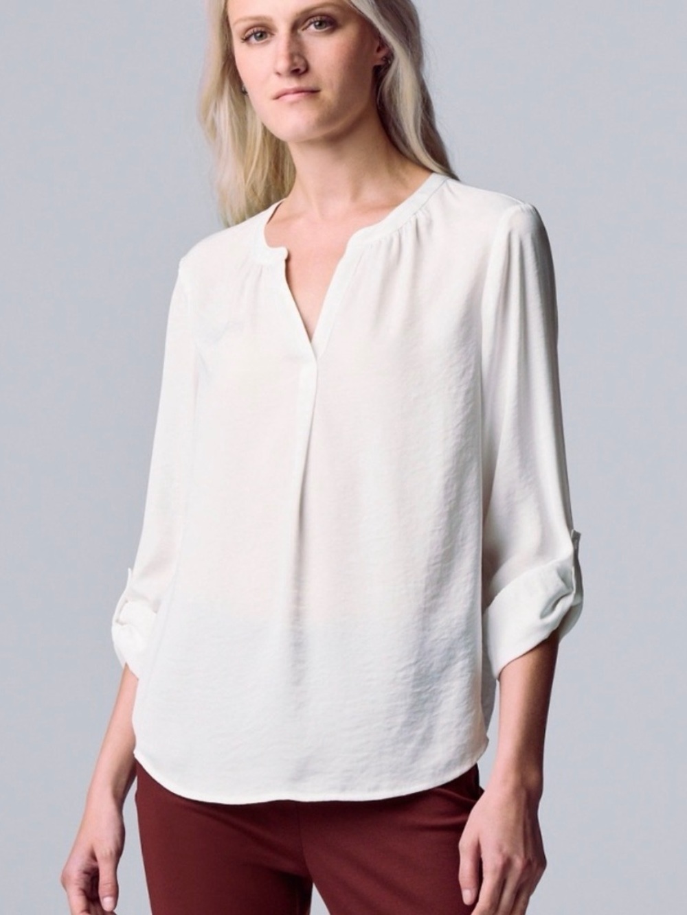 Simply Vera White Split-Neck Roll-Sleeve Blouse